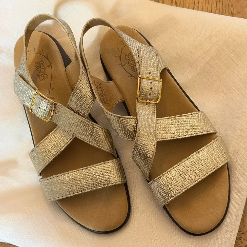SAS LAGUNA GOLD LINEN SANDALS.